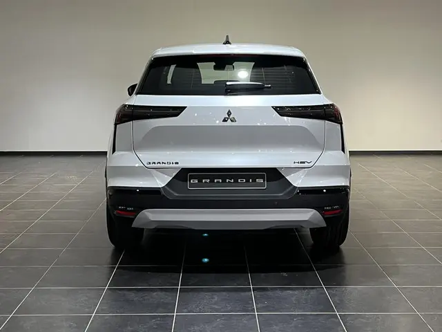 Mitsubishi Grandis 1.8 HEV Intense 2026 Hybride Benzine 8