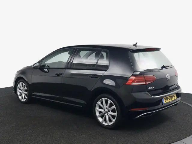 Volkswagen Golf 1.0 TSI Highline zwart 2017 Benzine 7