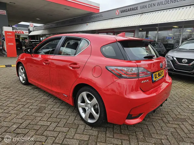 Lexus CT 3