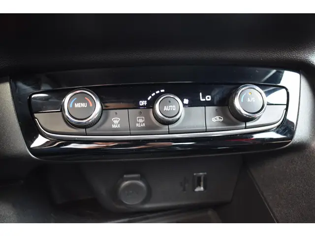 Opel Corsa 1.2 GS Line 2019 Benzine 27