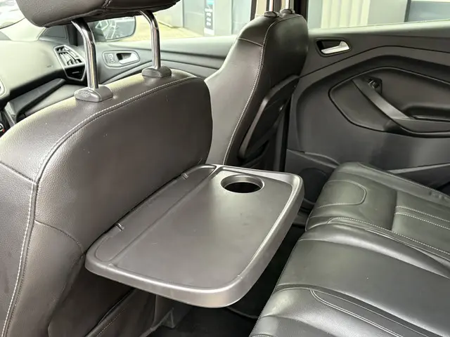 Ford Kuga 1.5 Titanium 2015 Benzine 29