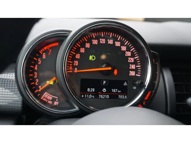 MINI Cooper 1.5 136pk Automaat 5Drs Chili 2018 Benzine 34