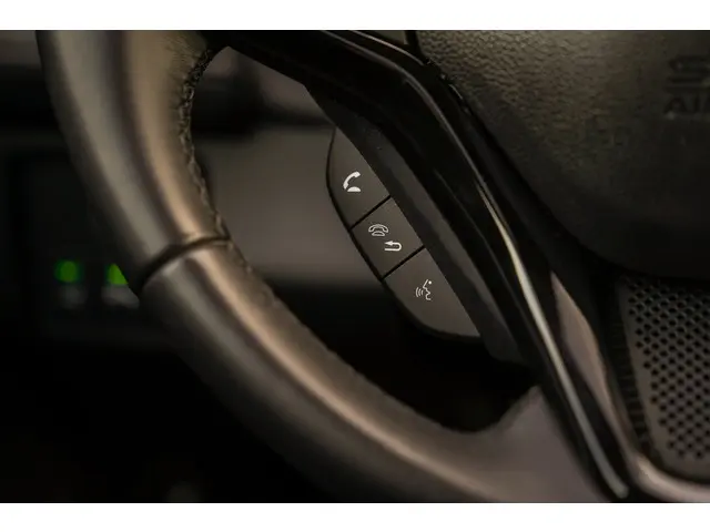 Honda HR-V 1.5i VTEC EXECUTIVE 2018 Benzine 31