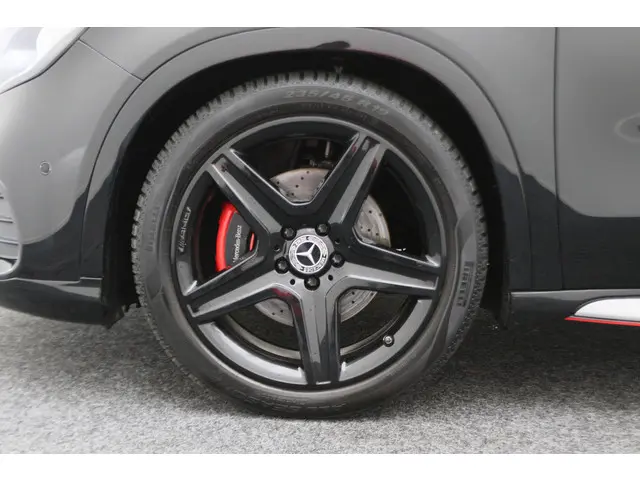 Mercedes-Benz GLA 250 4Matic 2017 Benzine 26