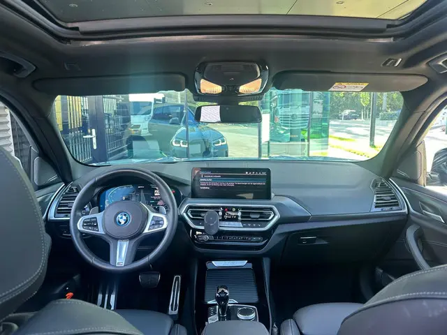 BMW X3 xDrive30e High Executive 2022 Hybride Benzine 17