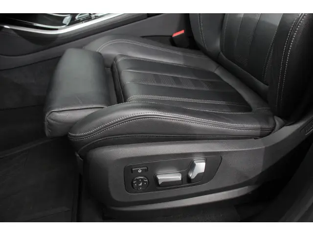 BMW X5 xDrive40i High Executive 2020 Benzine 10