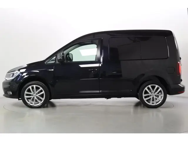 Volkswagen Caddy 1.4 TSi 125pk DSG Highline 2018 Benzine 12