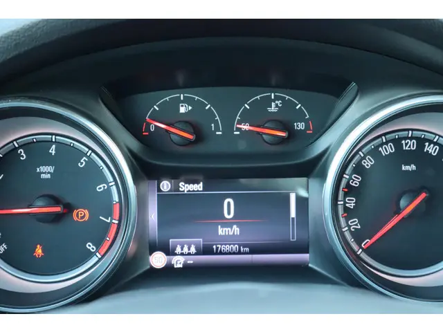 Opel Astra Sports Tourer 1.4 Innovation 2017 Benzine 17