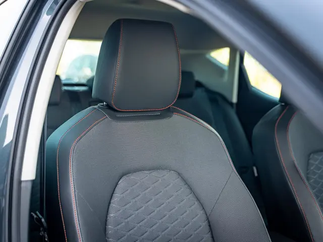 SEAT Leon 1.4 TSI eHybrid PHEV FR 2022 Hybride Benzine 36