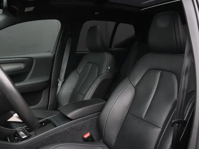 Volvo XC40 Recharge P8 AWD R-Design 2020 Elektrisch 15