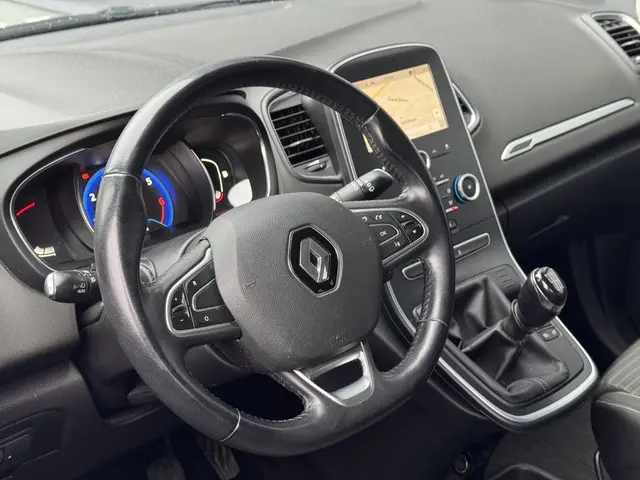 Renault Grand Scénic 1.2 TCe Zen 2017 Benzine 3