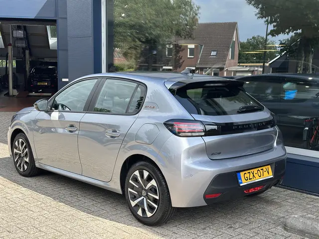 Peugeot 208 1.2 Style 2025 Benzine 4