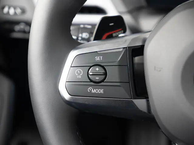 BMW 1 Serie 120 2025 Benzine 42