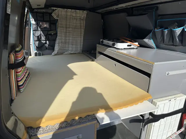 Volkswagen Transporter buscamper 2016 Diesel 25