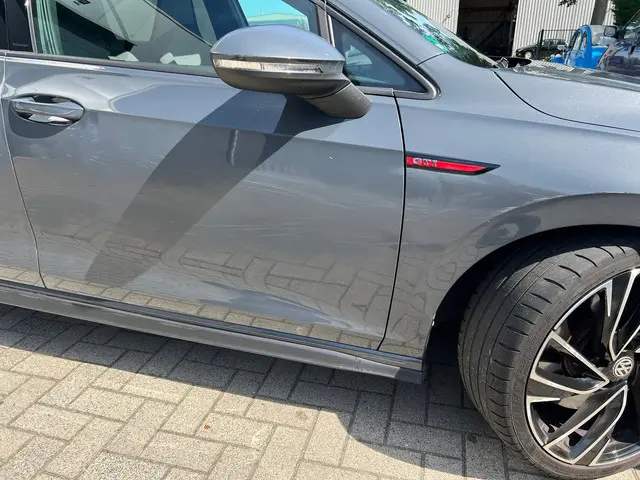 Volkswagen Golf 2.0 TSI GTI Perfomance 2021 Benzine 11
