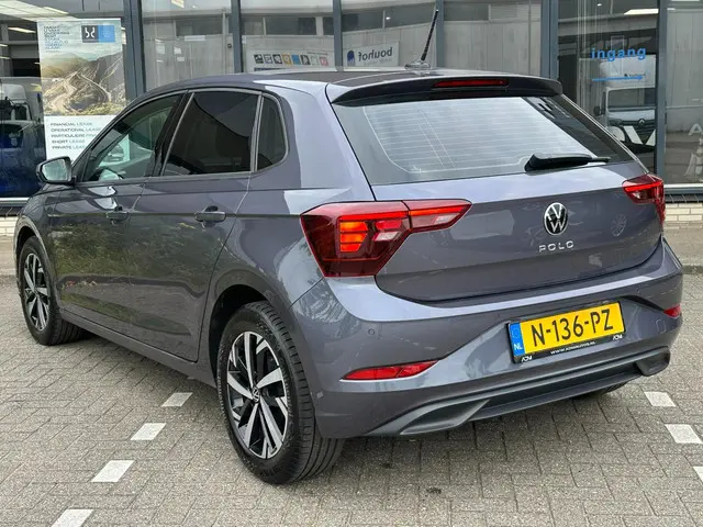 Volkswagen Polo 2