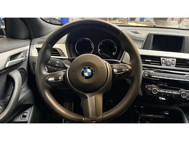 BMW X2 sDrive18i High Executive 2019 Benzine 23