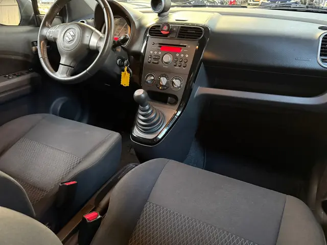 Suzuki Splash 1.2 Comfort EASSS Airco 2013 Benzine 3