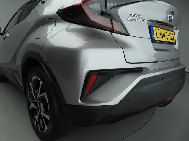 Toyota C-HR 1.8 Hybrid Dynamic 2019 Hybride Benzine 36