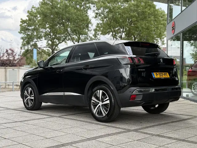 Peugeot 3008 1.2 PureTech Aut. 2022 Benzine 4