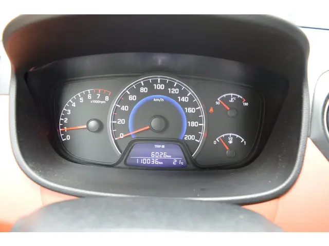 Hyundai i10 1.0i i-Motion Comfort 2017 Benzine 18