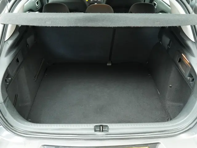 Citroën C4 1.2 PureTech Live 2016 Benzine 9