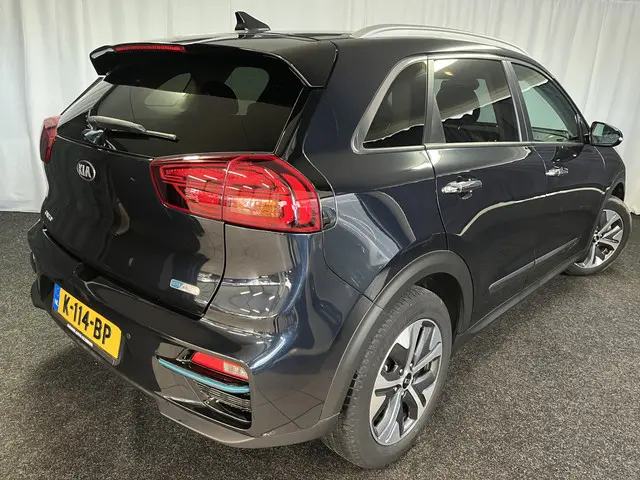 Kia e-Niro ExecutiveLine 64 kWh 2020 Elektrisch 3