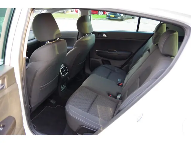 Kia Sportage 1.6 GDI First Edition 2016 Benzine 12