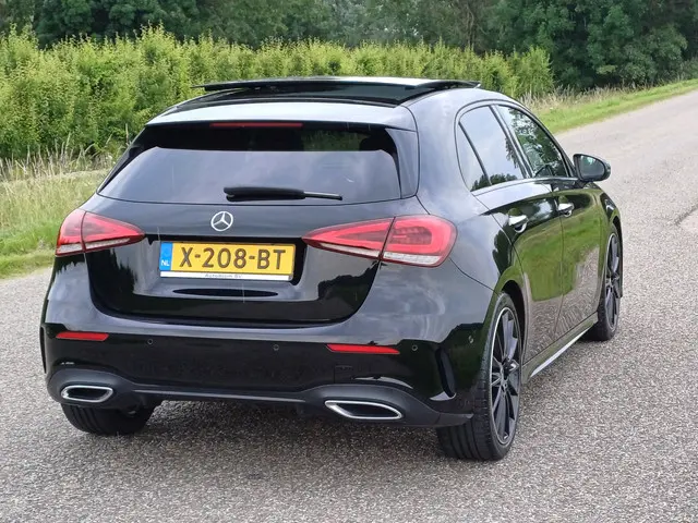 Mercedes-Benz A-Klasse 250 Premium Plus 2022 Benzine 6