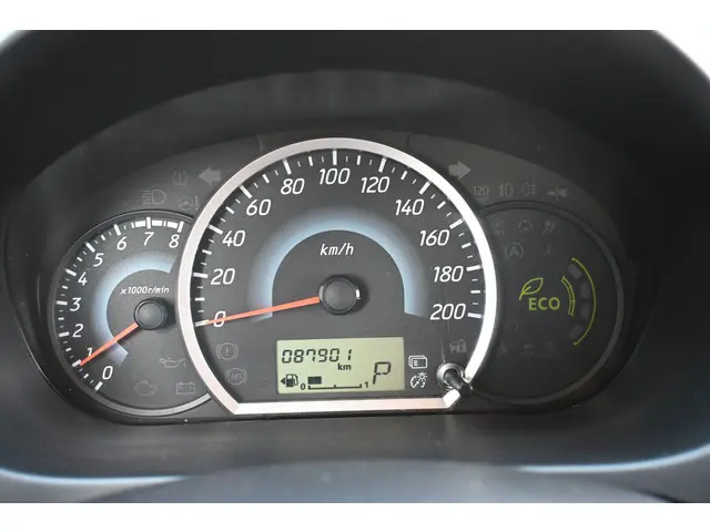 Mitsubishi Space Star 1.0 Bright 2015 Benzine 18