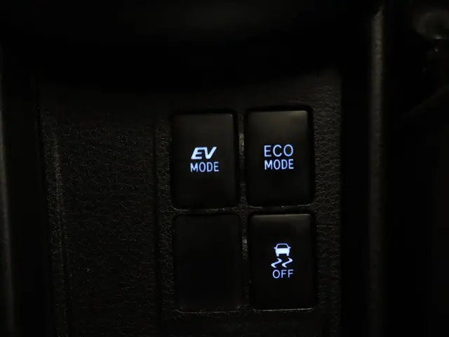 Toyota Yaris 1.5 Hybrid Trend 2016 Hybride Benzine 36