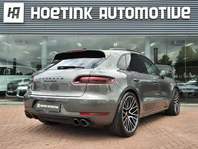 Porsche Macan 3.6 Turbo Performance Package 2017 Benzine 2