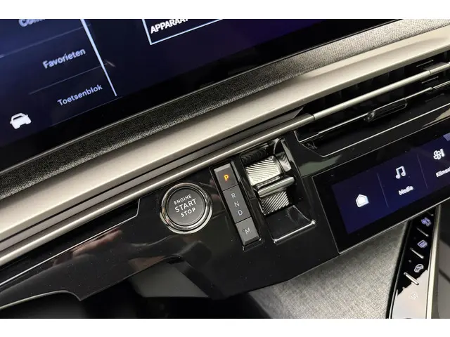 Peugeot 5008 1.2 Hybrid GT 2025 Hybride Benzine 41