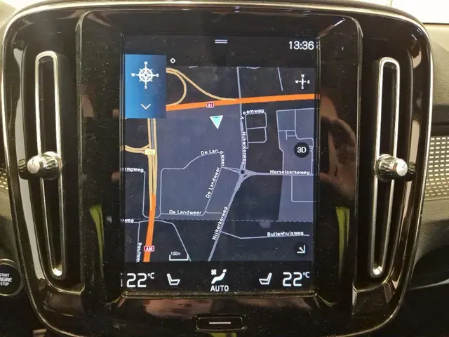 Volvo XC40 1.5 T4 Recharge R-Design 2022 Hybride Benzine 6