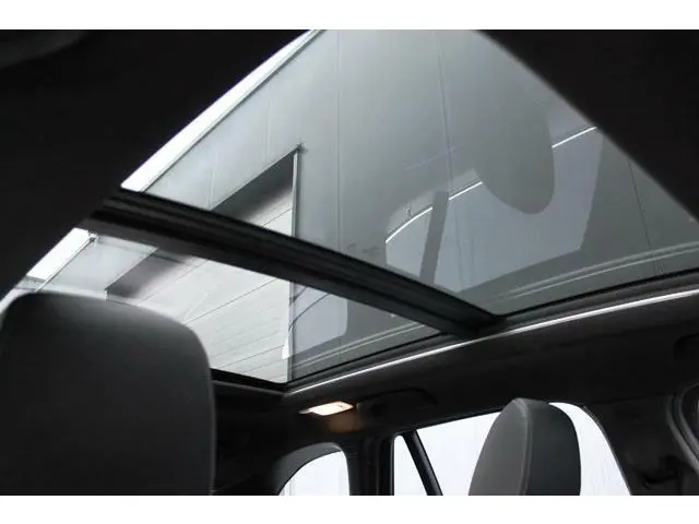 BMW X1 sDrive20i VDL Nedcar Edition 2020 2020 Benzine 23