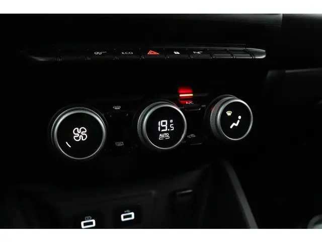 Dacia Duster 1.0 TCe 100 ECO-G Journey 2024 Benzine 17