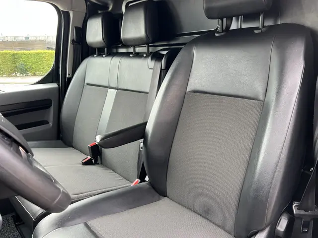 Opel Vivaro 1.5 CDTI L2H1 Edition 2021 Diesel 31