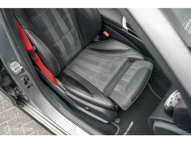 Mercedes-Benz C-Klasse 43 AMG 4MATIC 2015 Benzine 36