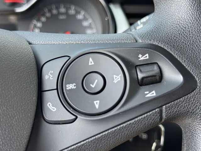 Opel Crossland X 1.2 Online Edition 2018 Benzine 29
