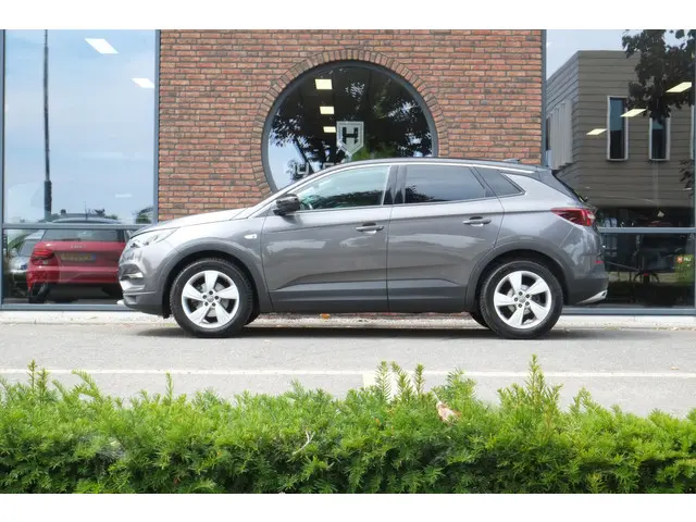 Opel Grandland X 1.2 Turbo Ultimate 2019 Benzine 4