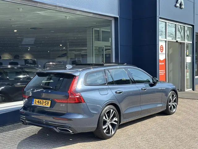 Volvo V60 2.0 B3 163 PK R-Design Automaat 2021 Benzine 6