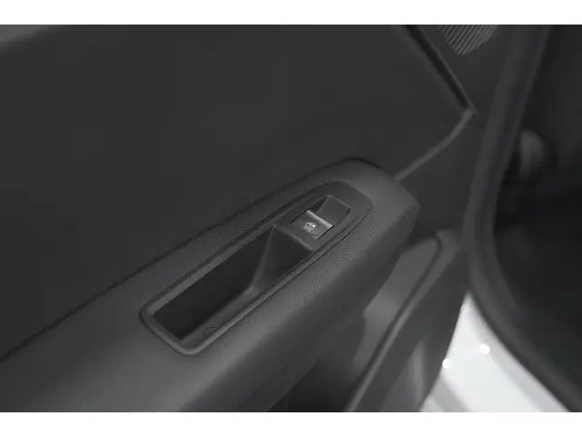 Renault Captur Mild Hybrid 160 EDC Techno 2024 Benzine 27