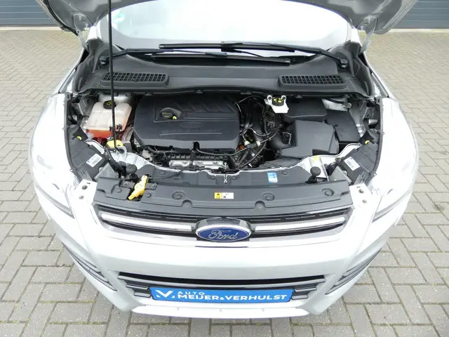 Ford Kuga HELAAS VERKOCHT!!! 2016 Benzine 23