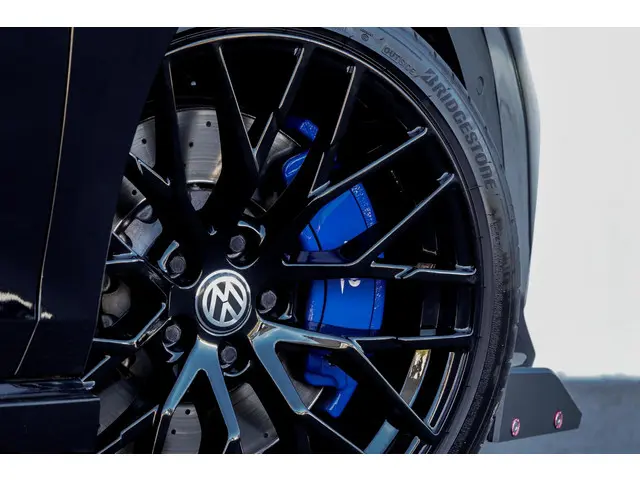Volkswagen Golf 2.0 TSI R 4Motion 2022 Benzine 18