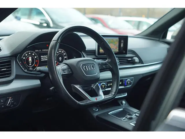 Audi Q5 2.0 TFSI quattro Launch Edition 2017 Benzine 6