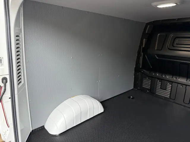 Maxus eDeliver3 122PK 2025 Elektrisch 14