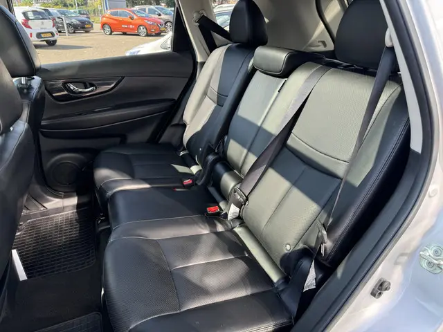 Nissan X-Trail 1.6 DIG-T Tekna 2018 Benzine 16