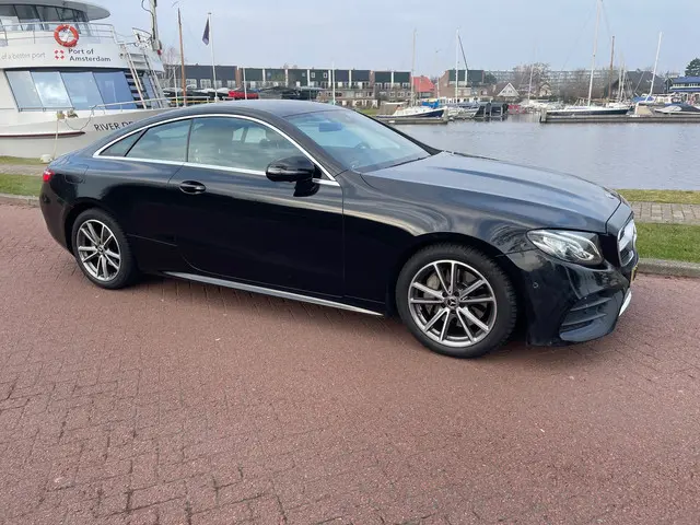 Mercedes-Benz E-Klasse Coupé 200 2017 Benzine 6