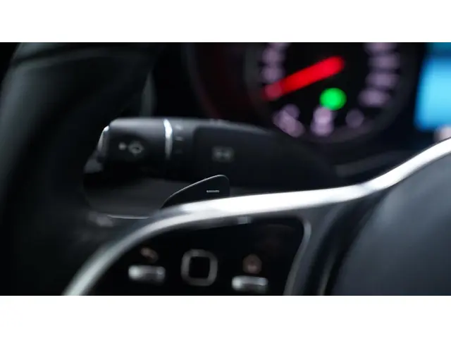 Mercedes-Benz C-Klasse 180 Avantgarde 2019 Benzine 18