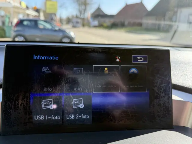 Lexus NX 300h AWD F Sport Line 2014 Hybride Benzine 25